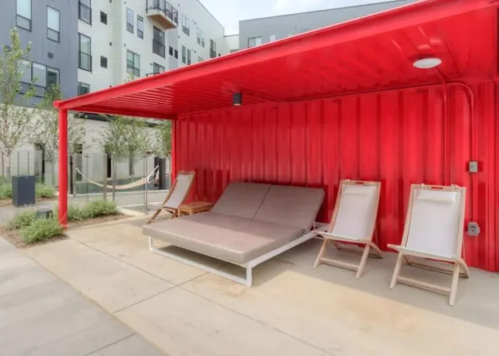 Cozysuites Modern 1br, Lawrenceville Apartment