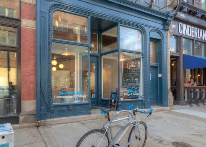 Cozysuites Modern 1br, Lawrenceville * Pittsburgh